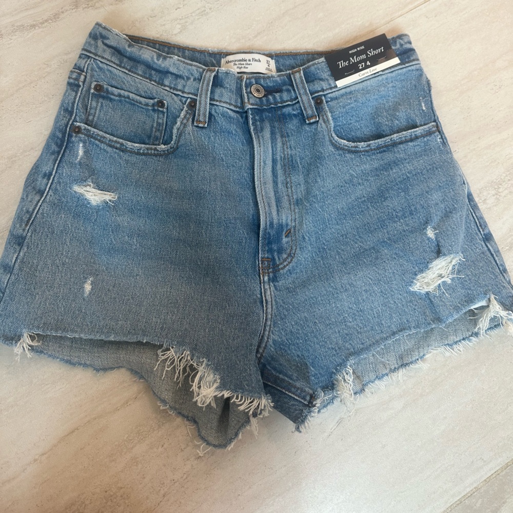 Abercrombie & Fitch - the mom short - high rise - curve love - size 27